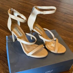Steve Madden Nude strappy heels